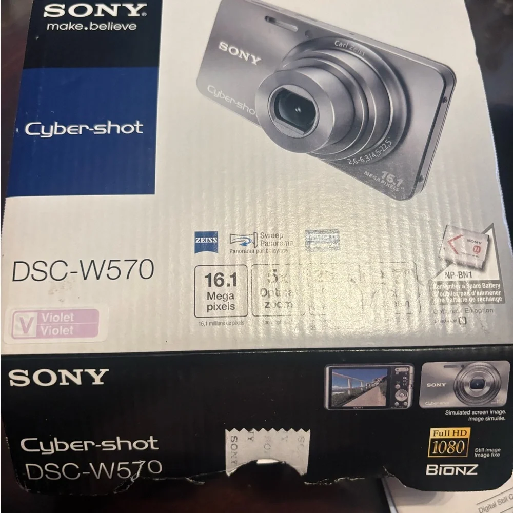 SONY Digital Camera for REPAIR/PARTS ONLY lens does NOT extend/retract